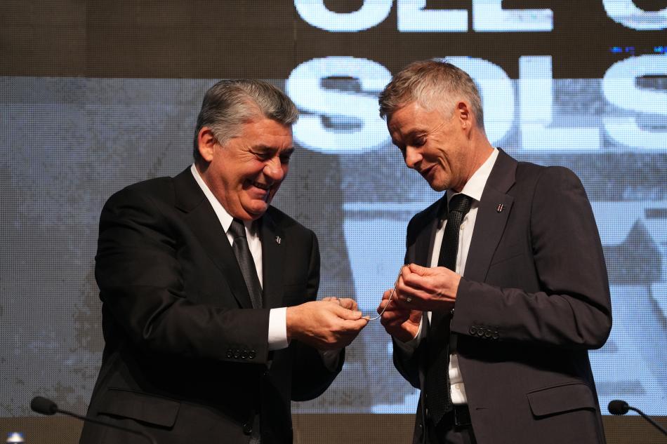 SOLSKJAER �LE DEVAM!