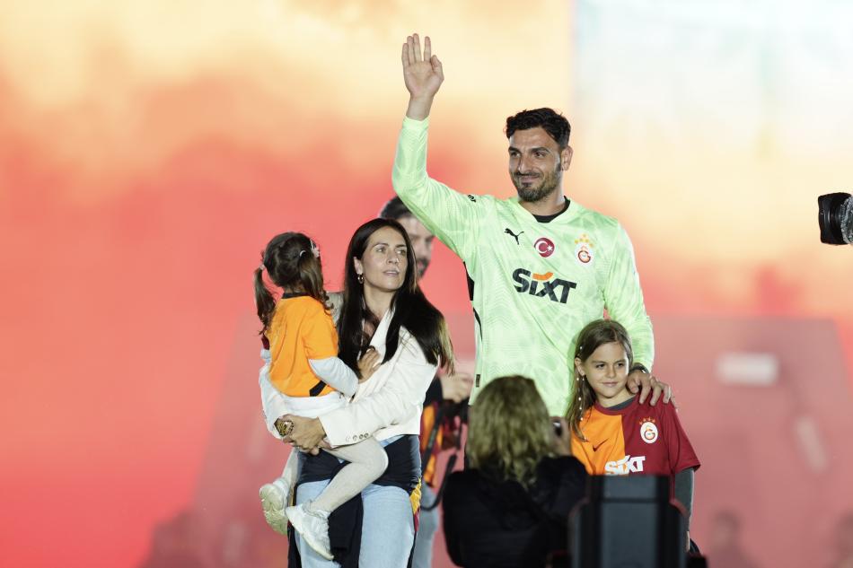 G�NAY G�VEN�'�N A�IKLAMALARI