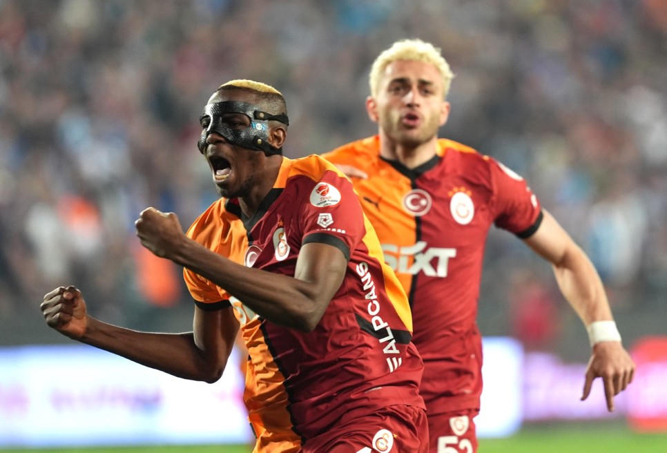 VICTOR OSIMHEN BEL�RS�ZL���