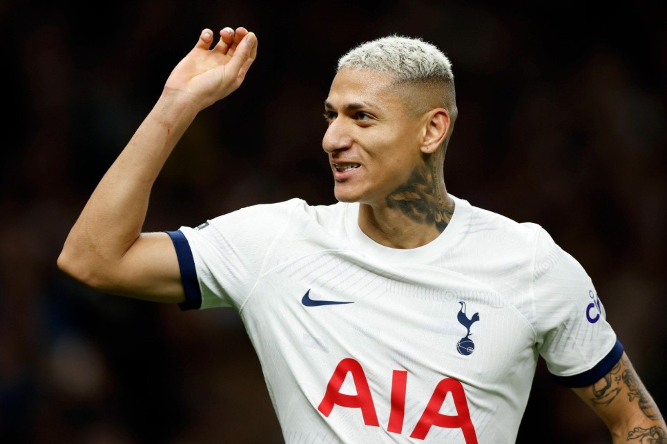 RICHARLISON �NER�LD�