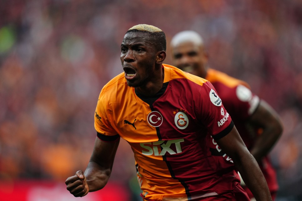OSIMHEN'İN İLK HEDEFİ