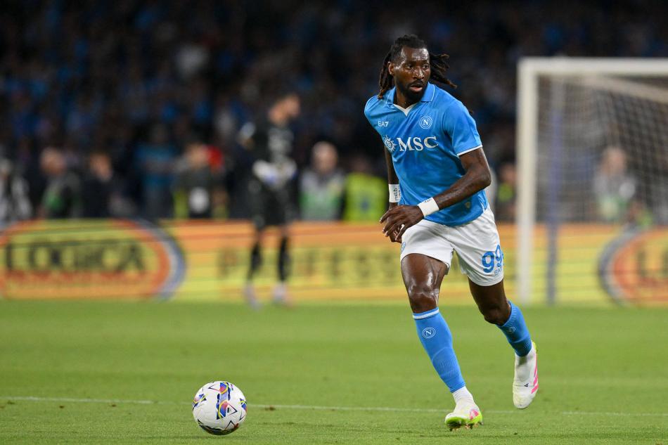 BE��KTA�'A SICAK BAKIYOR