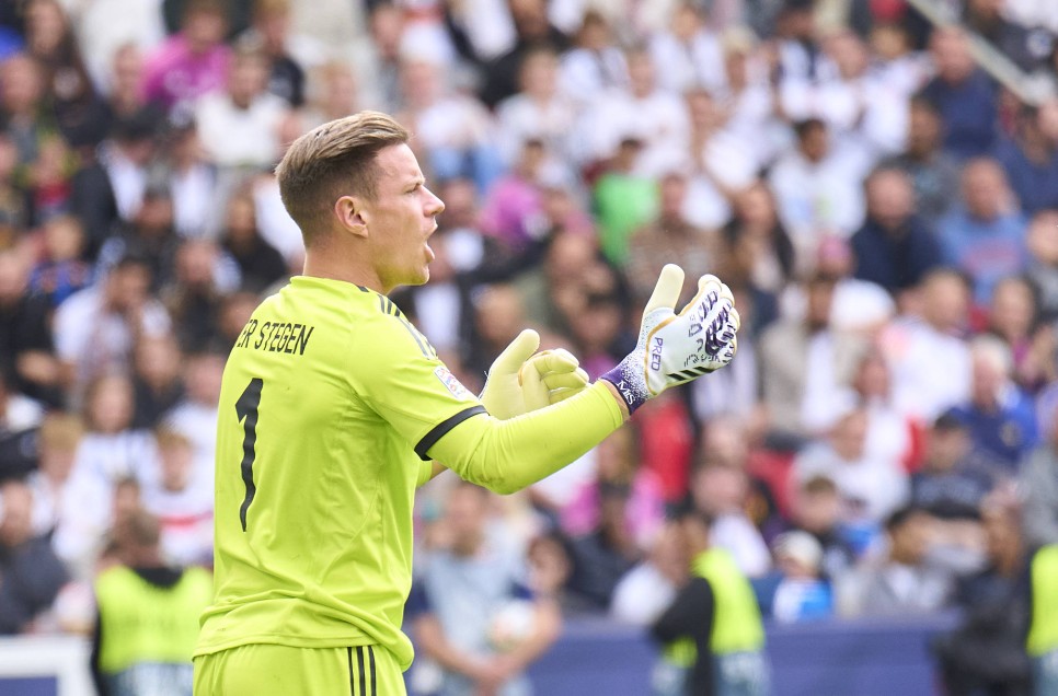 TER STEGEN �K� FARKLI �DD�A