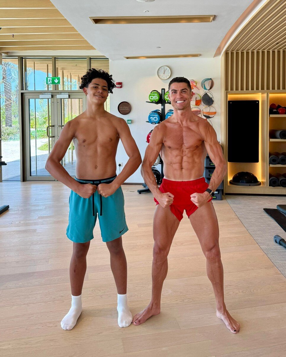 CRISTIANO RONALDO