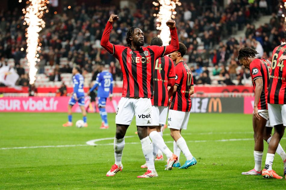 PAZARLIKLAR S�R�YOR