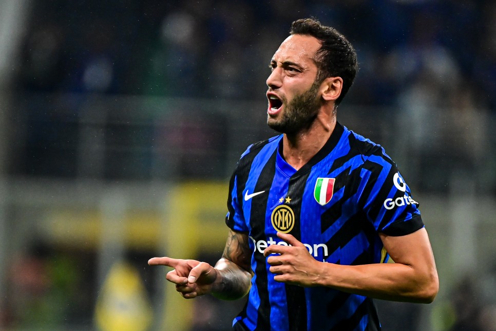 G.SARAY'DA �NCEL�K HAKAN �ALHANO�LU