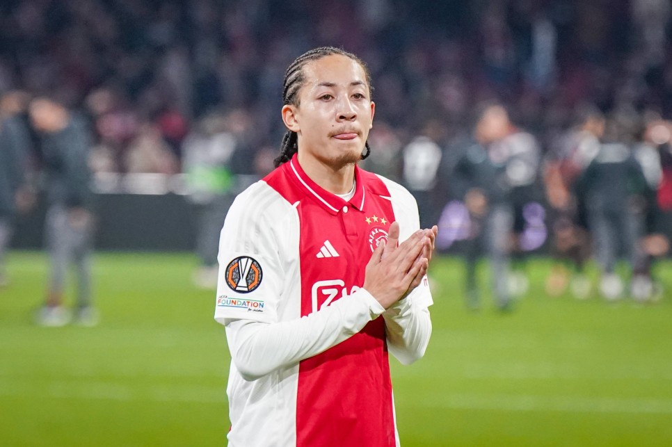 FENERBAH�E HAREKETE GE�T�