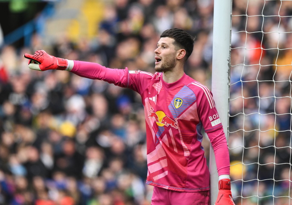 HAFTA SONU �STANBUL'A GEL�YOR