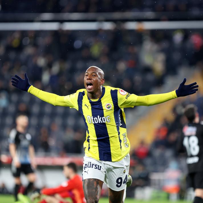 FENERBAHE'DEN AYRILMAYACAK