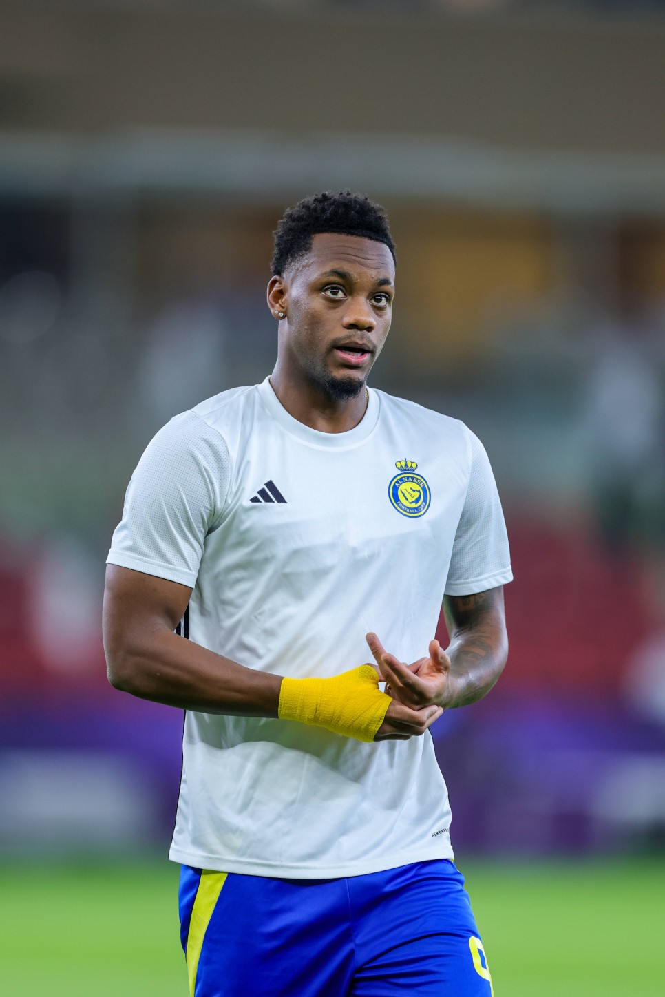 F.BAH�E'DE MUTLU SON YAKIN