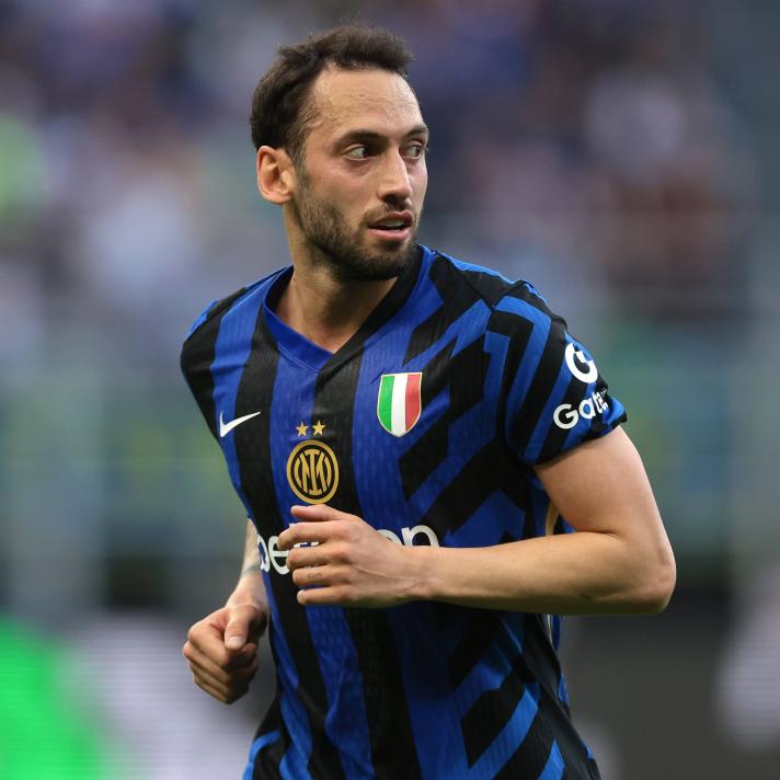 ORTA SAHADA İLK HEDEF: HAKAN ÇALHANOĞLU