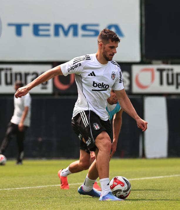 MERT GNOK SZLER