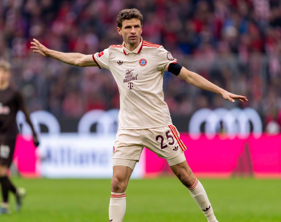 THOMAS MULLER