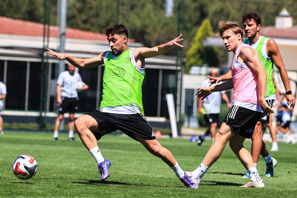 BE��KTA�'TA SEZON HAZIRLIKLARI