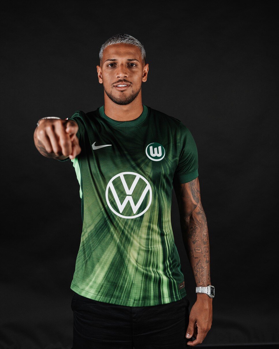 VINICIUS SOUZA