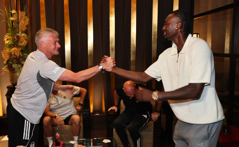 SOLSKJAER İLE TANIŞTI