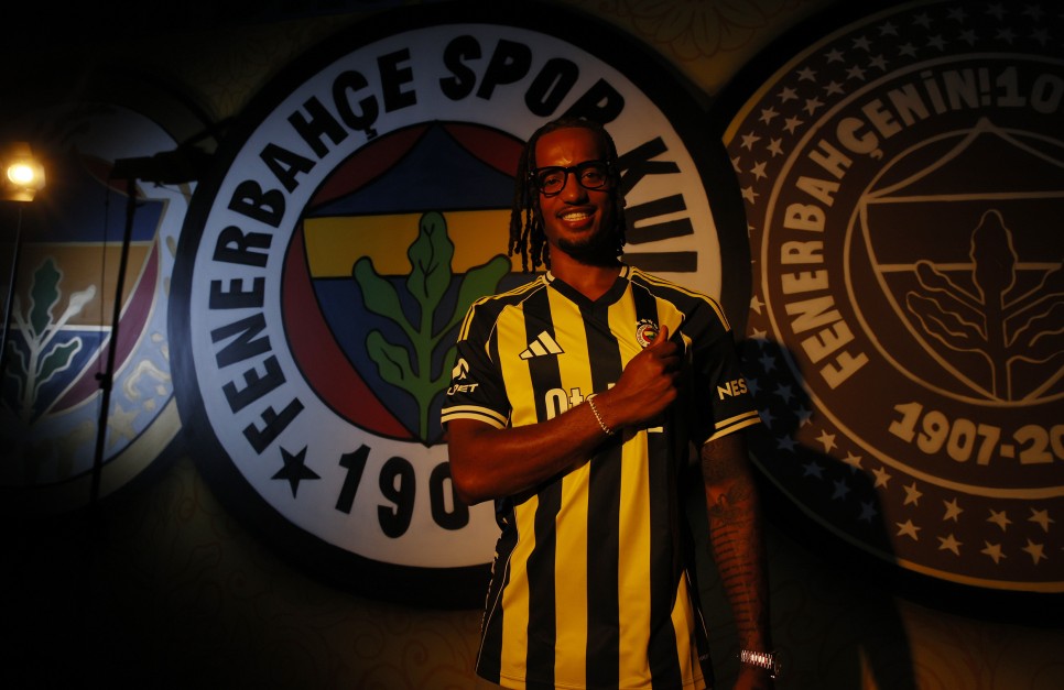 MILAN YER�NE FENERBAH�E