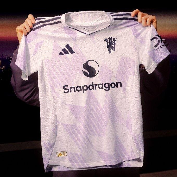 MANCHESTER UNITED (DEPLASMAN)