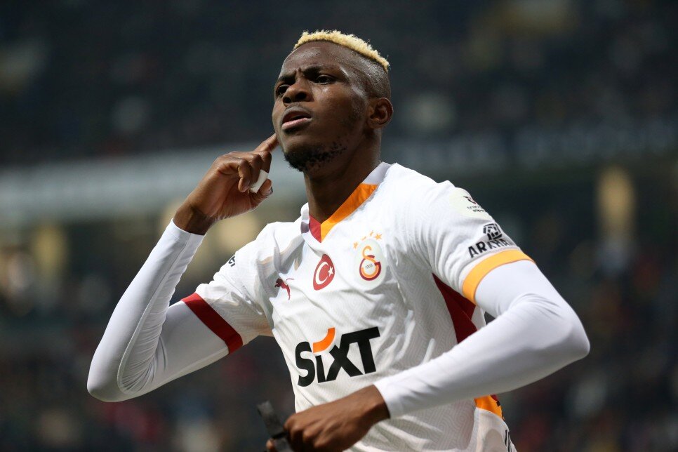 OSIMHEN'DEN NAPOLI'YE REST!