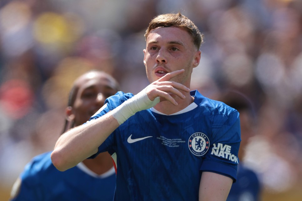 COLE PALMER'DEN EVLLK TEKLFNE RET