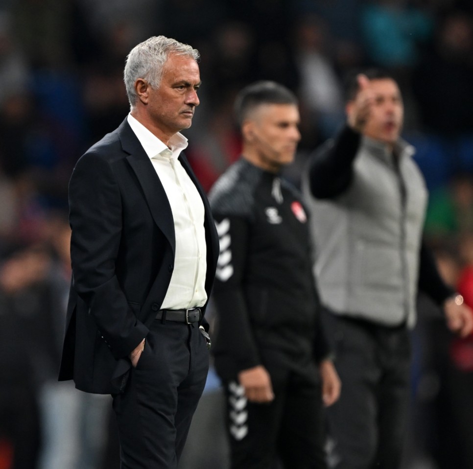 JOSE MOURINHO'DAN A�IKLAMALAR