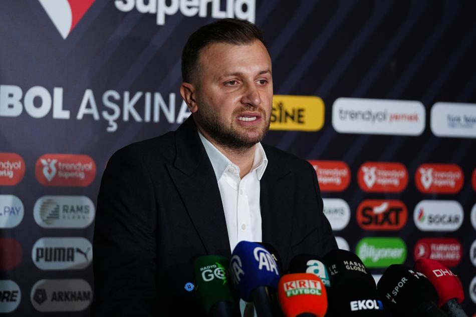 DENIS DRAGUŞ