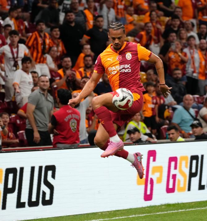 ALMANYA'DA GNDEM OLDU