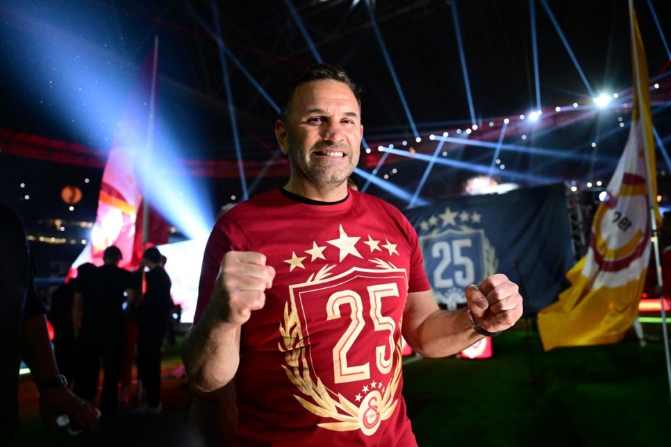 GALATASARAY'DA B�Y�K HAZIRLIK