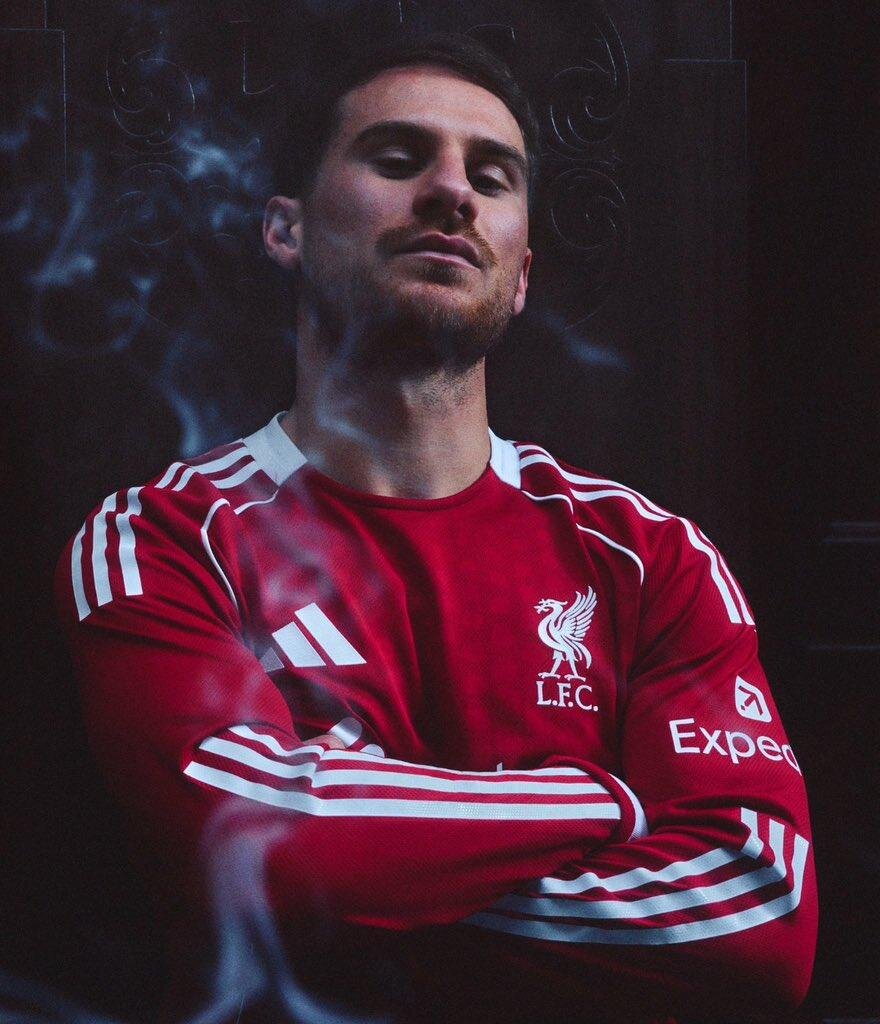 LIVERPOOL (EV SAH�B�)