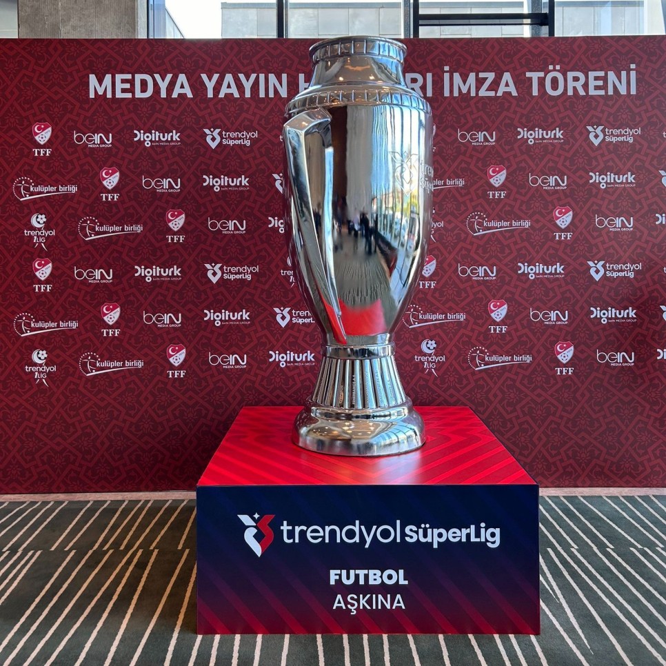 2025/26 SEZONU AMPYONLUK TAHMN!