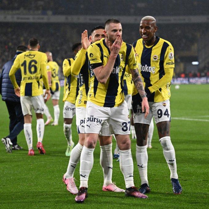 AMPYONLAR LG AIKLAMASI