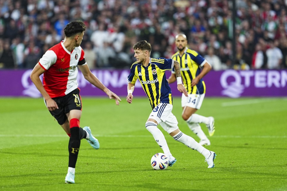 FEYENOORD - FENERBAHE