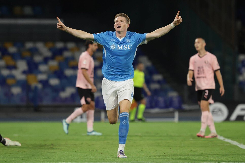 SCOTT MCTOMINAY