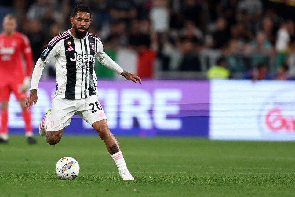 JUVENTUS �LE S�ZLE�MES�