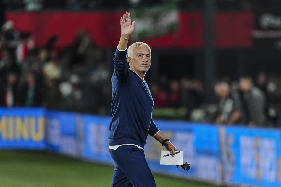 FEYENOORD'UN SAKATLARI HAKKINDA