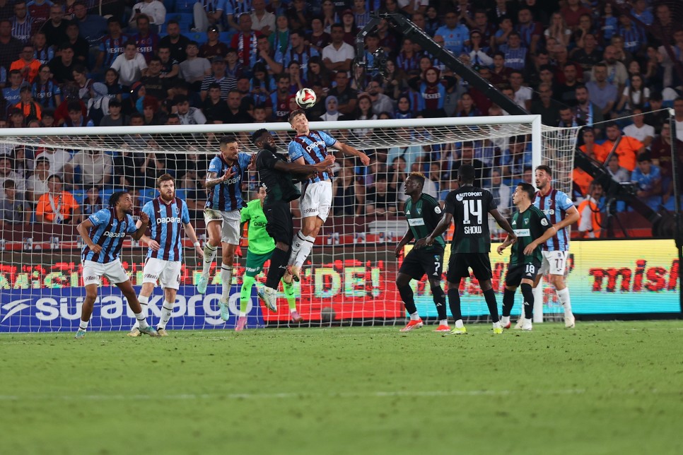 YAZARLARDAN TRABZONSPOR YORUMU