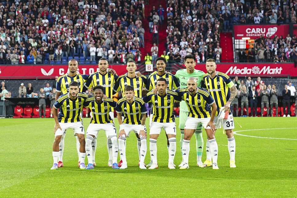 FEYENOORD �ST�KRARI