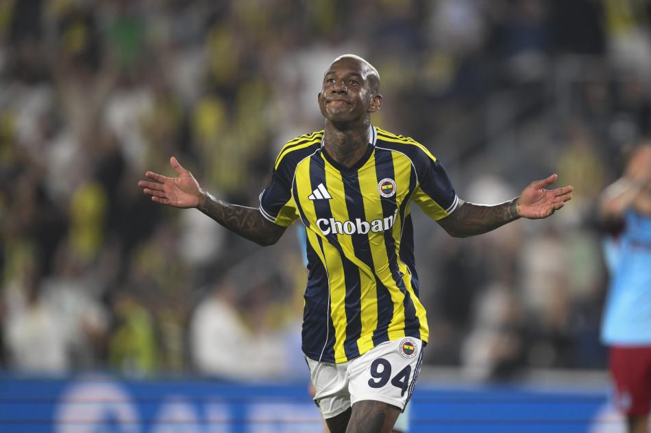 YAZARLARDAN FENERBAHE YORUMU