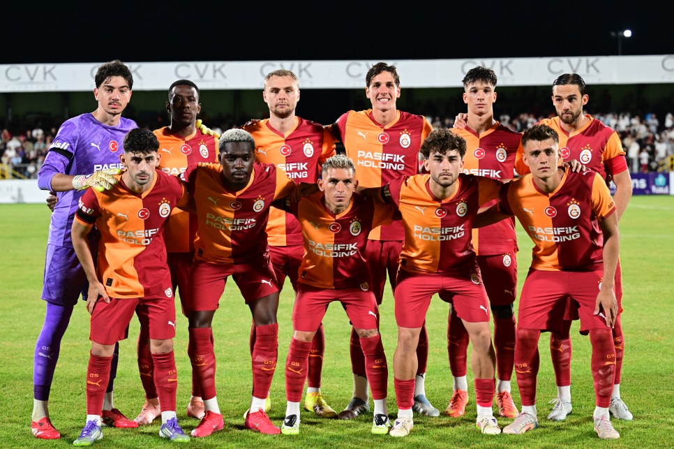 GALATASARAY'DA YEN AYRILIK