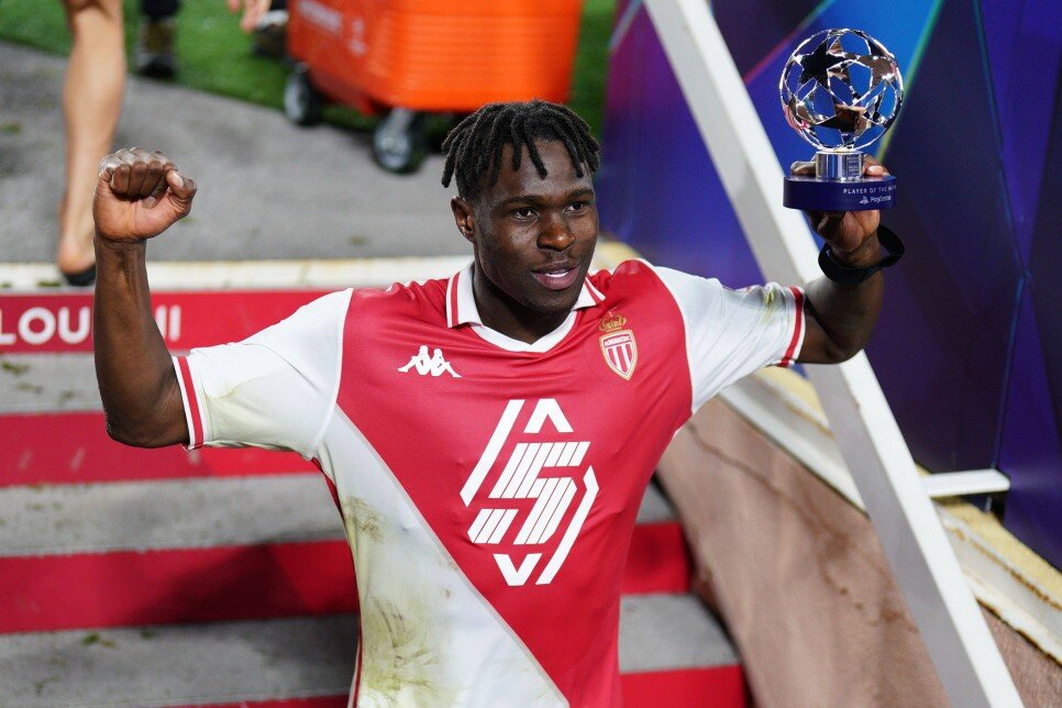 MONACO�NUN BEKLENT�S� Y�KSEK
