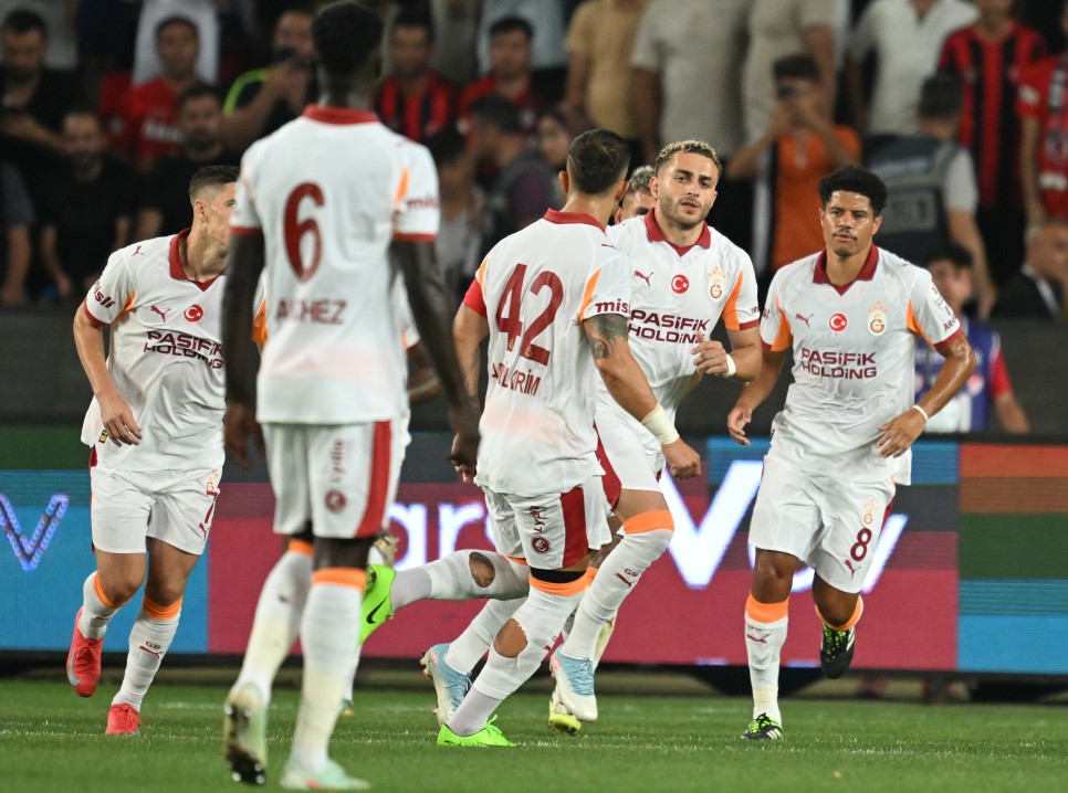 GALATASARAY - KARAGMRK: 10 FRE
