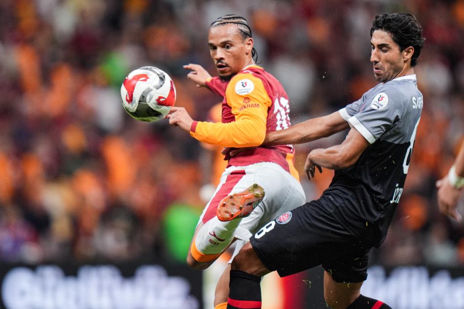 GALATASARAY'IN �K�NC� GOL�