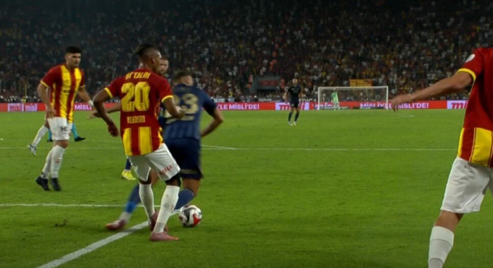 FENERBAH�E'YE VER�LEN PENALTI DO�RU MU?