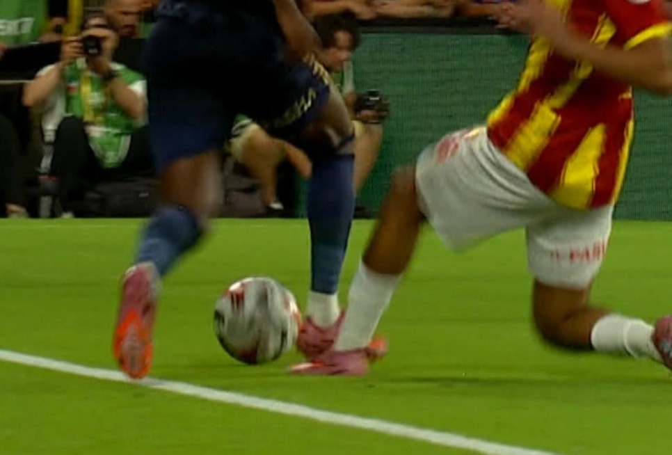 FENERBAHE LEHNE VERLEN FAUL KARARI