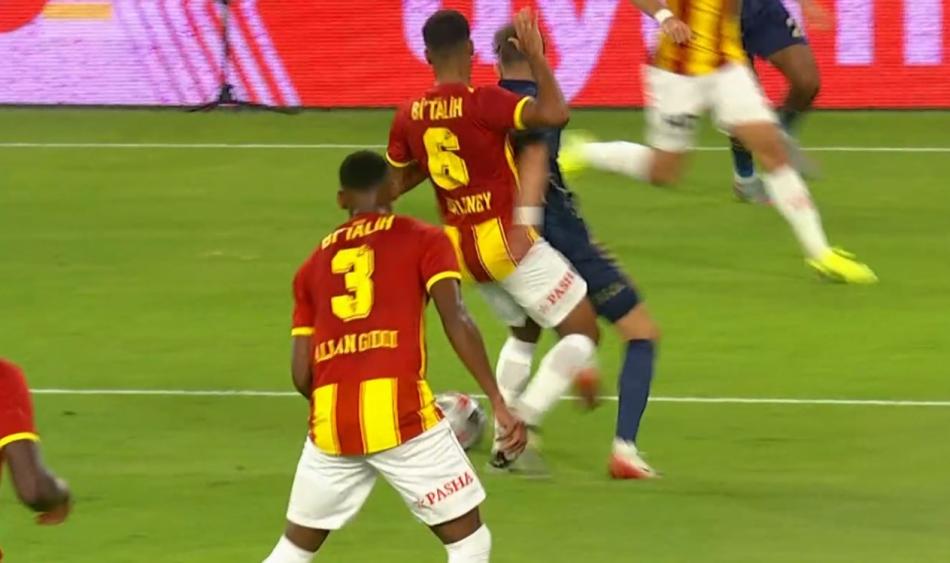 SZYMANSKI'NN YERDE KALDII POZSYON