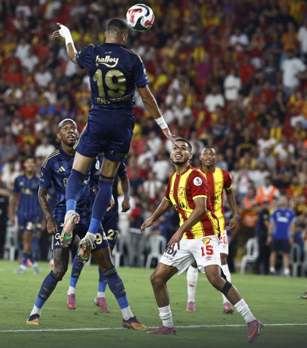 T�RK TAKIMLARINA KAR�I BENFICA