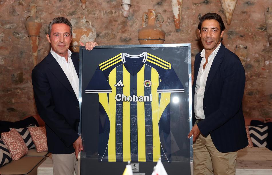 KAR�ILIKLI OLARAK HED�YE VER�LD�