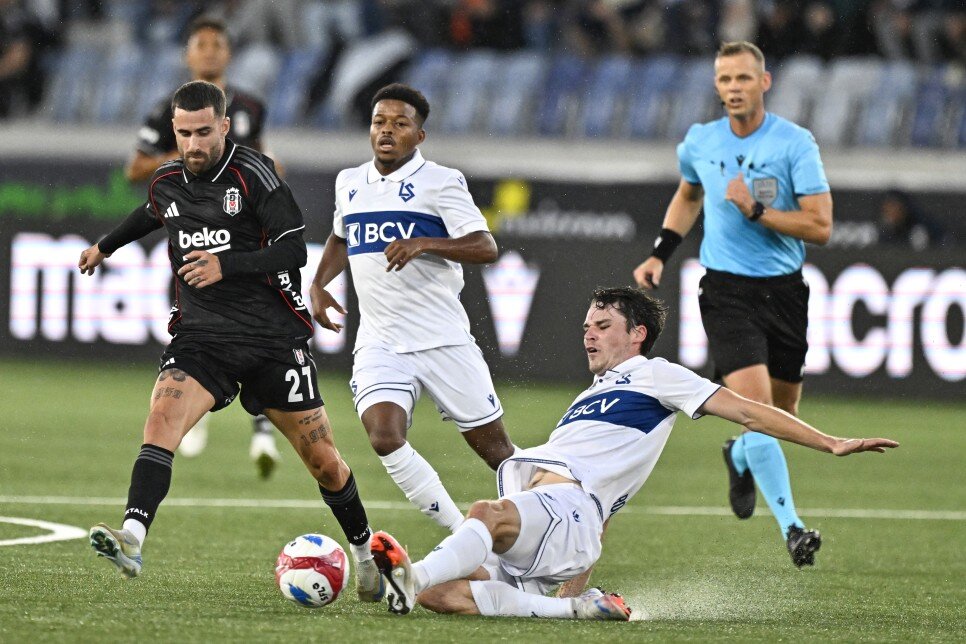 TAR�H, FUTBOL VE GURUR!