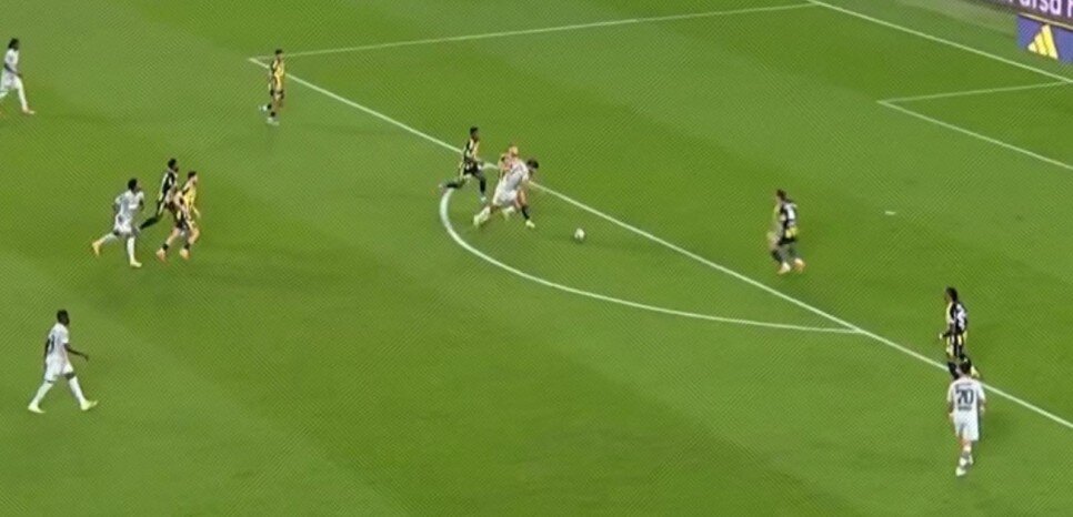 KOCAEL�SPOR'UN GOL� �NCES� FAUL KARARI