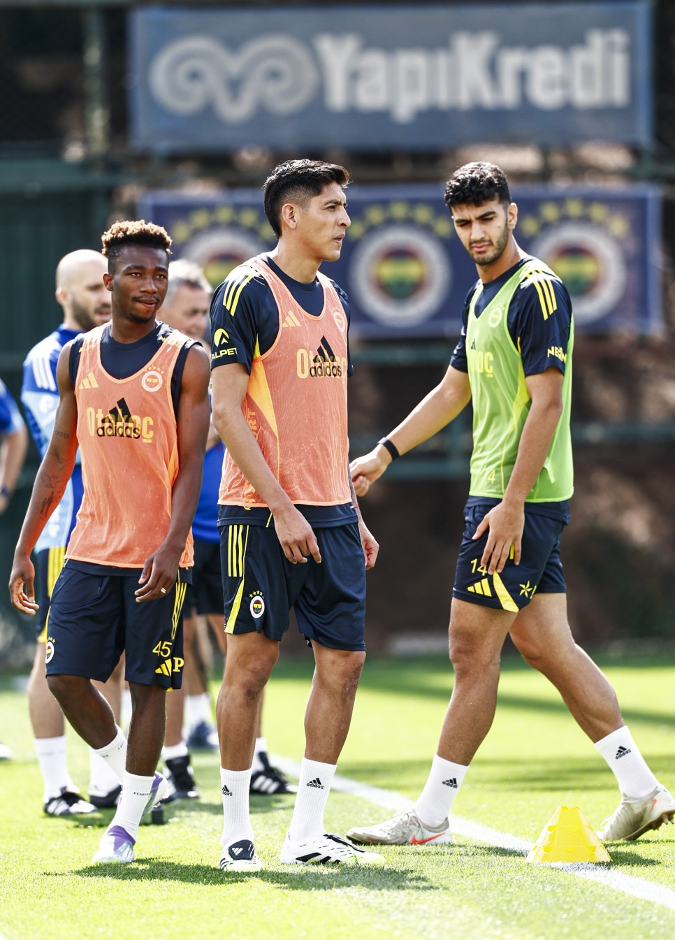 EDSON ALVAREZ, �LK �DMANINDA